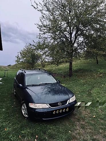 Opel: Opel Vectra Caravan (universal kuzov) Maşın şekilde gorüldüyü kimi — 2