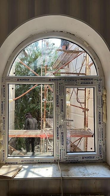 пластико: Пластиковое окно на заказ, Тип окна: Стандартные, Декоративные особенности: Фрамуга, Платная установка, Без рассрочки — 3