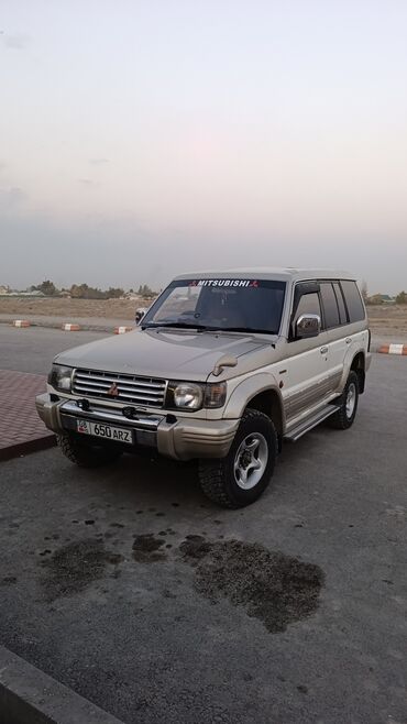багажник на паджеро: Mitsubishi Pajero: 1992 г., 2.5 л, Автомат, Дизель, Жол тандабас