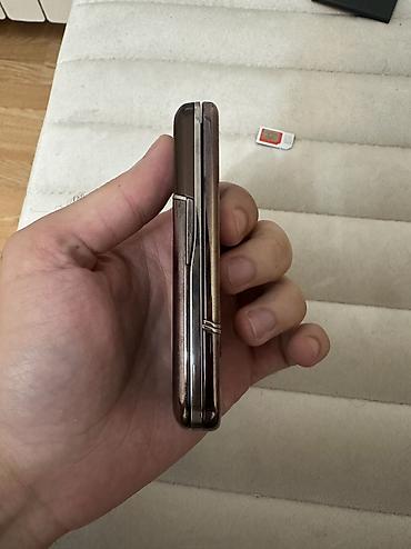 xbox series 360: Nokia 8 Sirocco — 4