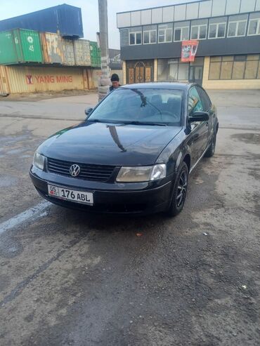 обмен на пасат: Volkswagen Passat: 2001 г., 1.8 л, Механика, Бензин, Седан