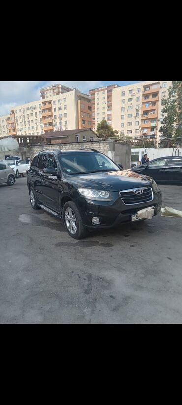 Hyundai: Hyundai Santa Fe: 2.4 l | 2011 il Ofrouder/SUV — 4