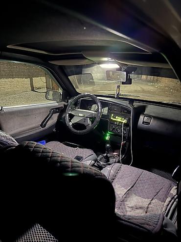 Volkswagen: Volkswagen Passat: 1989 г., Механика, Бензин, Универсал — 7