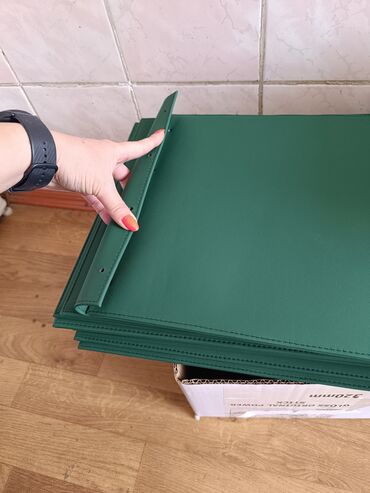 Другое оборудование для кафе, ресторанов: Папки-меню для кафе, ресторанов и баров. Характеристики: - Формат — 9