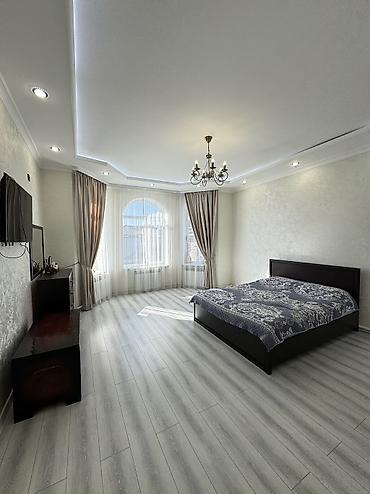 Продажа коттеджей и домов: 6 комнат и более, 270 м², 5 соток, Бишкек, Собственник — 15