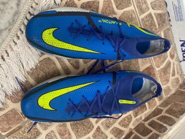 женские беговые кроссовки nike: 42 razmer az geyinilibbakı və yaxudda sumqayıt ərazisində görüşülüb