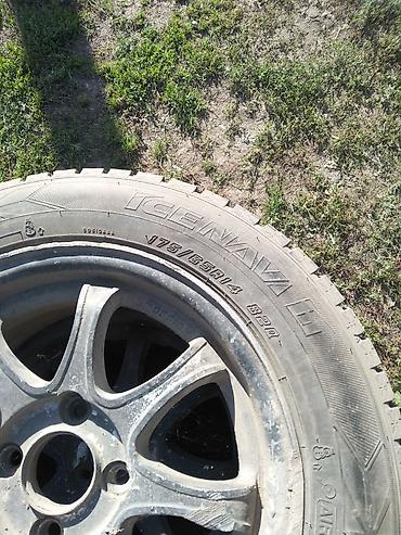 forester sf: Продаю комплект с дисками - Размер: 175/65 R14 - Индекс: 82Q - — 2