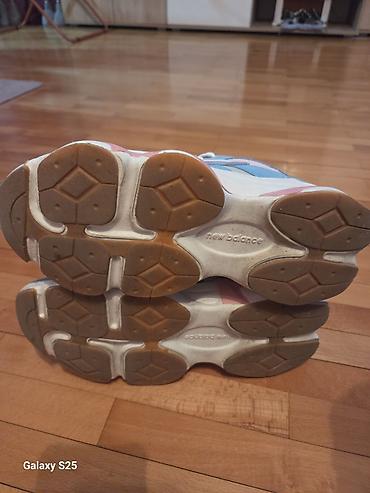 Women's Sneakers and athletic shoes: New Balance, 39, bоја - Svetloplava — 10