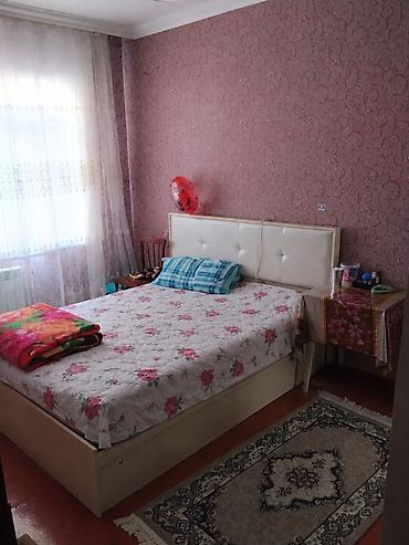 biləsuvarda ev: Ev Sumqayıt 18 mkr da yerləşir qanuni 4 otağdı evin yanında 2 məkdəb 2 — 3