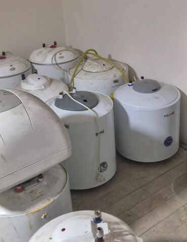 Divanlar: Ariston 20 Lit 50 manat 30 Lit 55 manat 50 Litr 75 manat 100 Lit 120