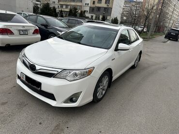 Toyota Camry: 2014 г., 2.5 л, Автомат, Гибрид, Седан