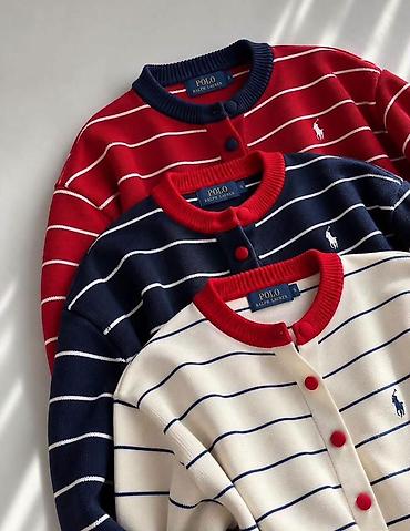 pull and bear: Najtrazeniji Polo dzemperi dostupni 
S M L
3600 din — 6