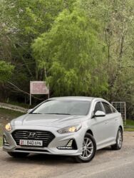 продаю в связи с переездом: Hyundai Sonata: 2019 г., 1.2 л, Автомат, Бензин, Седан