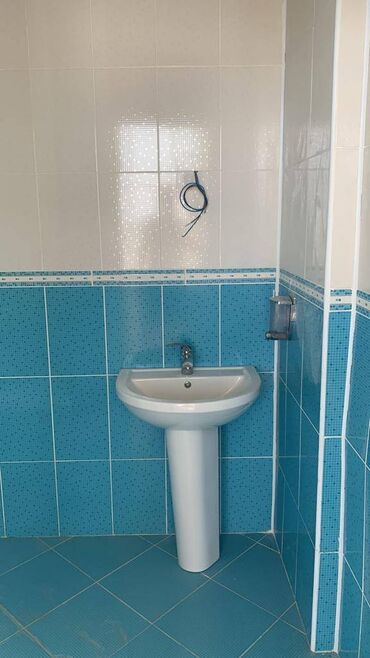 Anbar və emalatxanalar: Sumqayıt şəhəri, “H.Z.Tağıyev” qəsəbəsində əsas yolun üstündə hündür — 11