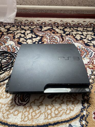 PS3 (Sony PlayStation 3): ПРОДАЕТСЯ! Playstation 3 320GB +джойстик шнур