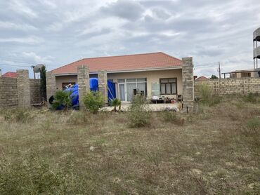 дом с гаражом и мансардой: Turkanda 20 sot torpag, 1 mertebeli ev, 3 otagli, su, gas, ișiq var