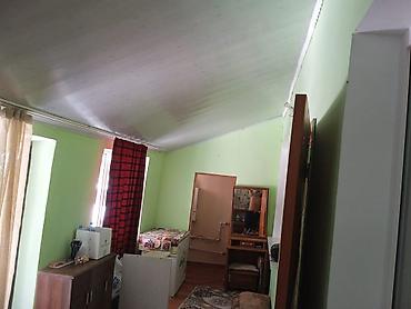Продажа коттеджей и домов: 3 комнаты, 52 м², 2 соток, Бишкек, Собственник — 16
