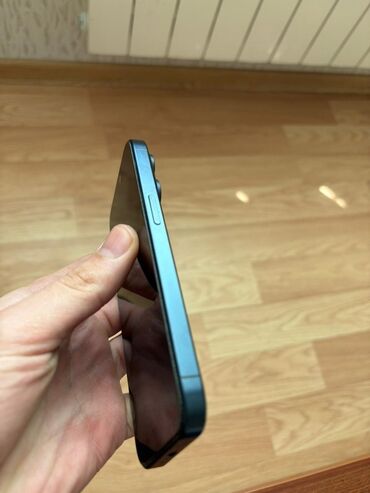 Apple iPhone: IPhone 15 Pro, Mavi, Face ID