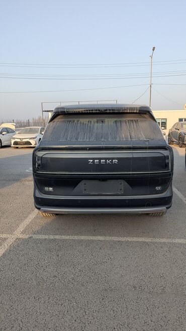 Zeekr: Zeekr 9X: | 2024 г. Минивэн — 5