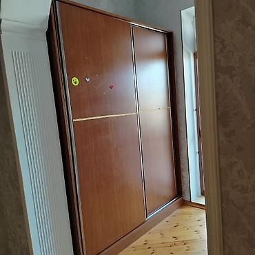 paltar skaflari: Sürgülü qapılı qarderob şkafı - Material: taxta/laminat, metal sürgü — 4