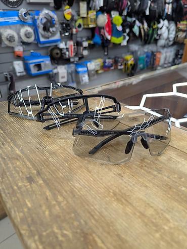 Маски, очки: Очки спортивные. Подходят для активных видов спорта (бег, велосипед) — 27