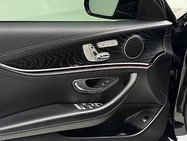 Mercedes-Benz: Mercedes-Benz E-Class: 2018 г., 2 л, Автомат, Бензин, Седан — 4