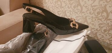 лакированные женские туфли: Туфли 38, цвет - Черный