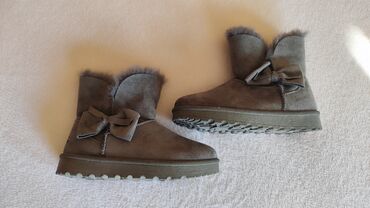 Ugg obuća: Ugg čizme, bоја - Siva, 38 — 4