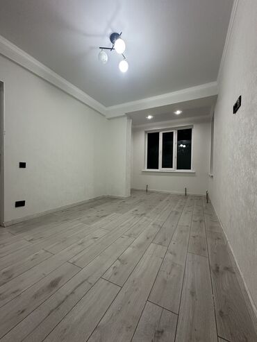 продаю квартиру дешево: 1 комната, 30 м², Элитка, 2 этаж, Евроремонт