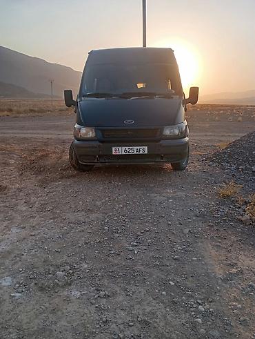 Ford Transit: 2002 г., 2 л, Механика, Дизель, Фургон