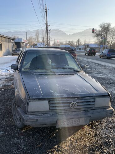 варият машина: Volkswagen : 1988 г., 1.8 л, Механика, Бензин, Седан