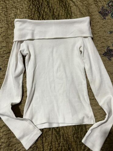 женские купальники бандо: Ağ rəngli off-shoulder bluz - Model: çiyinləri açıq, bükməli