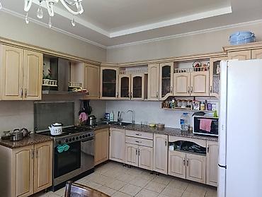 Үйлөрдү сатуу: 6 бөлмө жана андан көп, 420 м², 10 соток, Бишкек, Жумушчу Шаарча Кыймылсыз мүлк агенттиги — 9