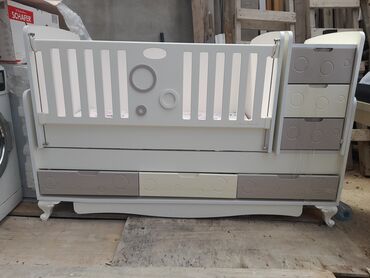 Oğlan üçün, Yeni, Dördbucaq, Beşik, Dəst ilə, Matras ilə, Yellənmə mexanizm ilə