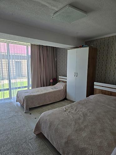 ысык кол отель: Ысык-Көлдө ижарага батир, Asia Palace, Сары-Ой, 5 орун, Баасы Бүтүндөй турак үй үчүн — 4