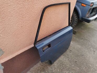 Auto delovi: Vrata zadnja desna Lada 2107 Riva,2105 u plavoj boji ZD1. Vrata su — 5