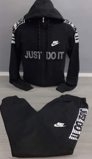 Gornji i donji deo: Muške trenerke 
Veličine M L XL 2XL 3XL veličine za samo 4500 din na lalafo.rs — 17 Gornji i donji deo: Muške trenerke 
Veličine M L XL 2XL 3XL veličine za samo 4500 din — 17