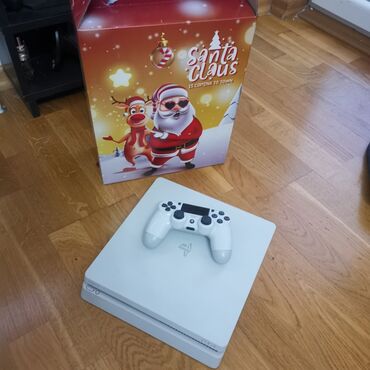 igrice za sony 5: Sony PS4 White Edition u odlicnom stanju ! ! !    Moguca zamena za