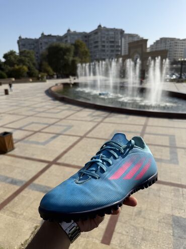 Çəngəllər: Butslar Adidas, Ölçü: 40, İşlənmiş