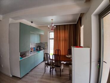 Посуточная аренда домов: 100 м², 4 комнаты — 10