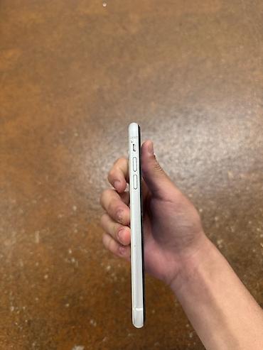 телефон хр: IPhone Xr, Б/у, 128 ГБ, Белый, Чехол, 79 % — 3