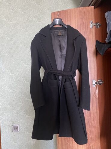 женские пуховики с меховой отделкой: Qadın palto - Uzunluq: dizə yaxın orta uzunluq - Qalın, isti parça;