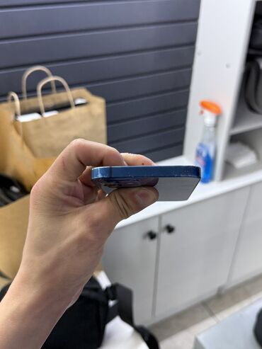 Apple iPhone: IPhone 12, Б/у, 128 ГБ, Синий, Защитное стекло, Чехол, 78 %