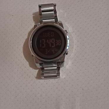 Ručni satovi: Na prodaju digitalni ručni sat metalnom narukvicom .Sat je ispravan — 9