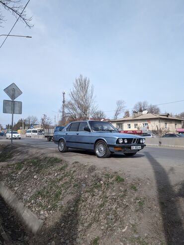 bmw 3 серия 335i at: BMW 5 series: 1983 г., 2.5 л, Автомат, Бензин, Седан