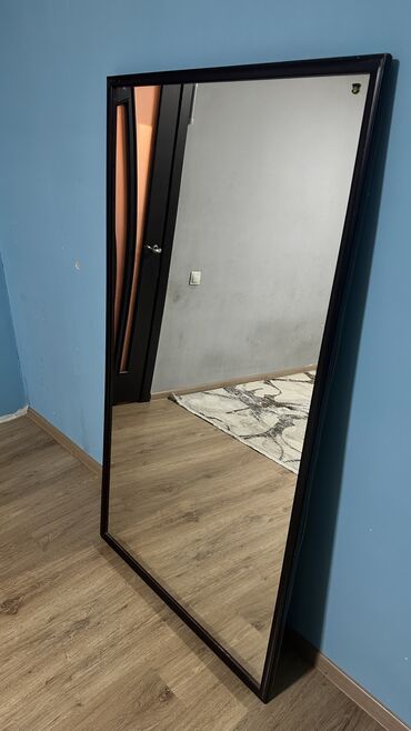 зеркало для стены: 155 на 85 см