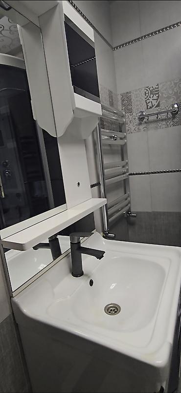 Mətbəx mebeli: Mətbəx mebeli dəsti - Dizayn: Parlaq qara alt modullar və narıncı üst — 12