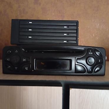 sony playstation 1 купить: Avtomobil üçün qara rəngli radio və CD çaları. Bu cihaz CD disklərini — 1
