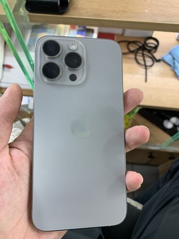 Apple iPhone: IPhone 15 Pro Max, 256 ГБ, Natural Titanium, 86 %