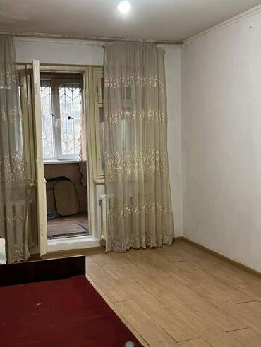 1 ком квартиры продаю: 2 комнаты, 43 м², 104 серия, 1 этаж, Косметический ремонт